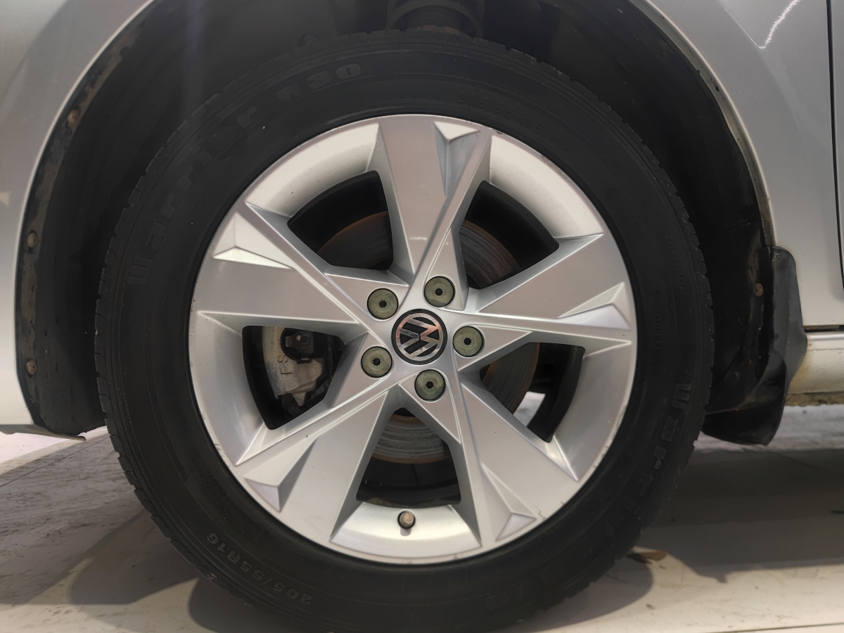 大眾 寶來  2014款 1.6L 自動(dòng)舒適型圖片