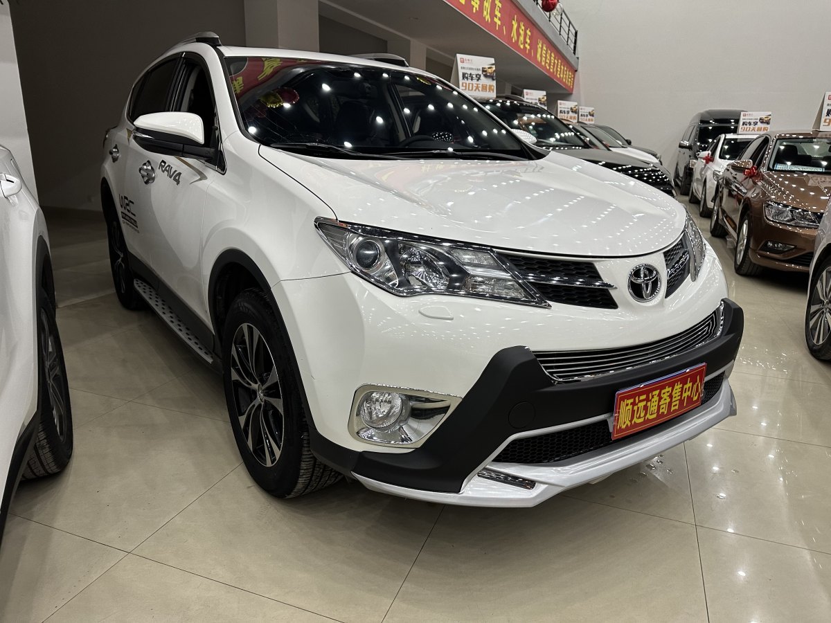 豐田 RAV4榮放  2013款 2.5L 自動(dòng)四驅(qū)豪華版圖片