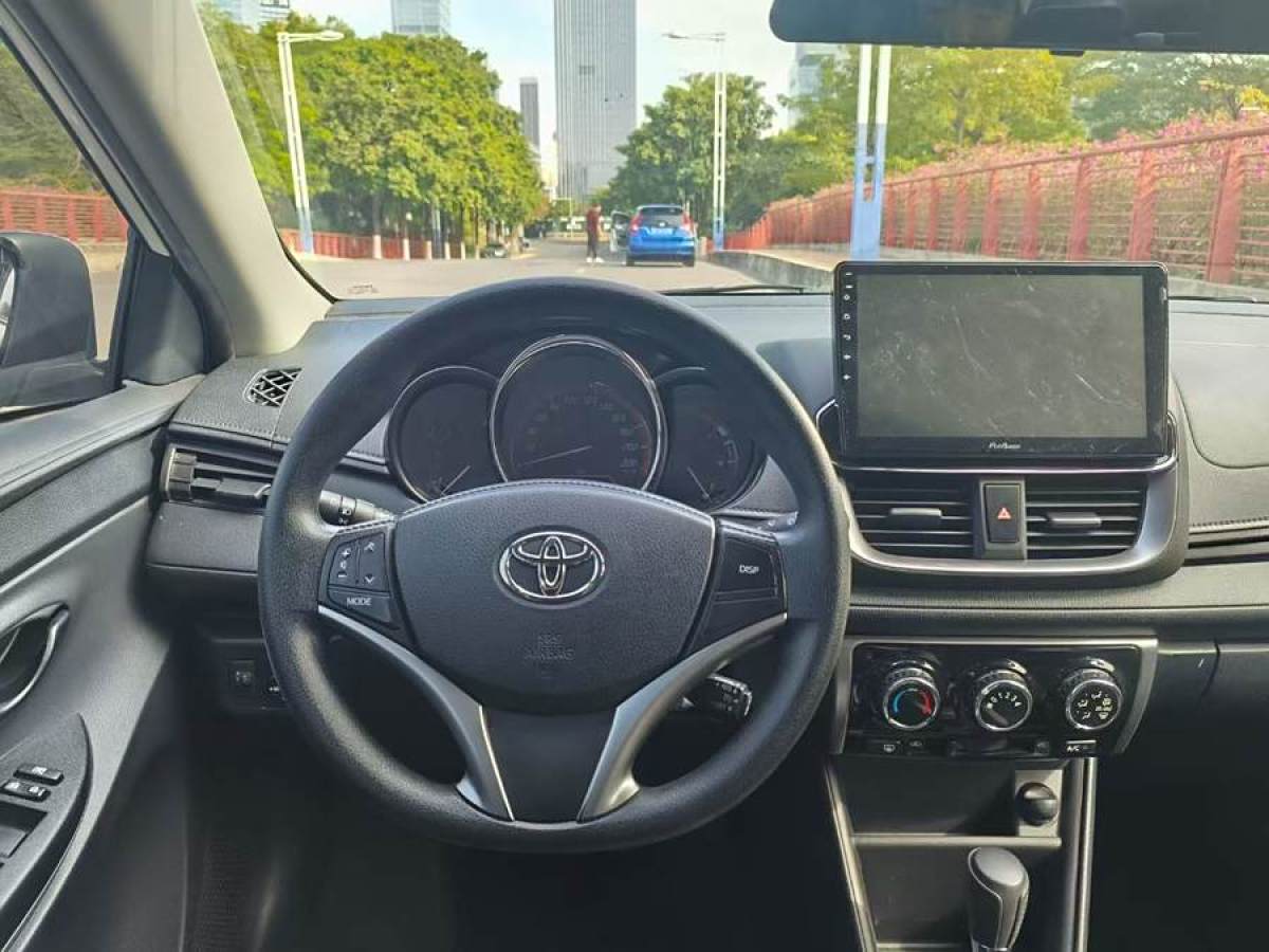 豐田 YARiS L 致炫  2022款 致炫X 1.5L CVT領(lǐng)先PLUS版圖片