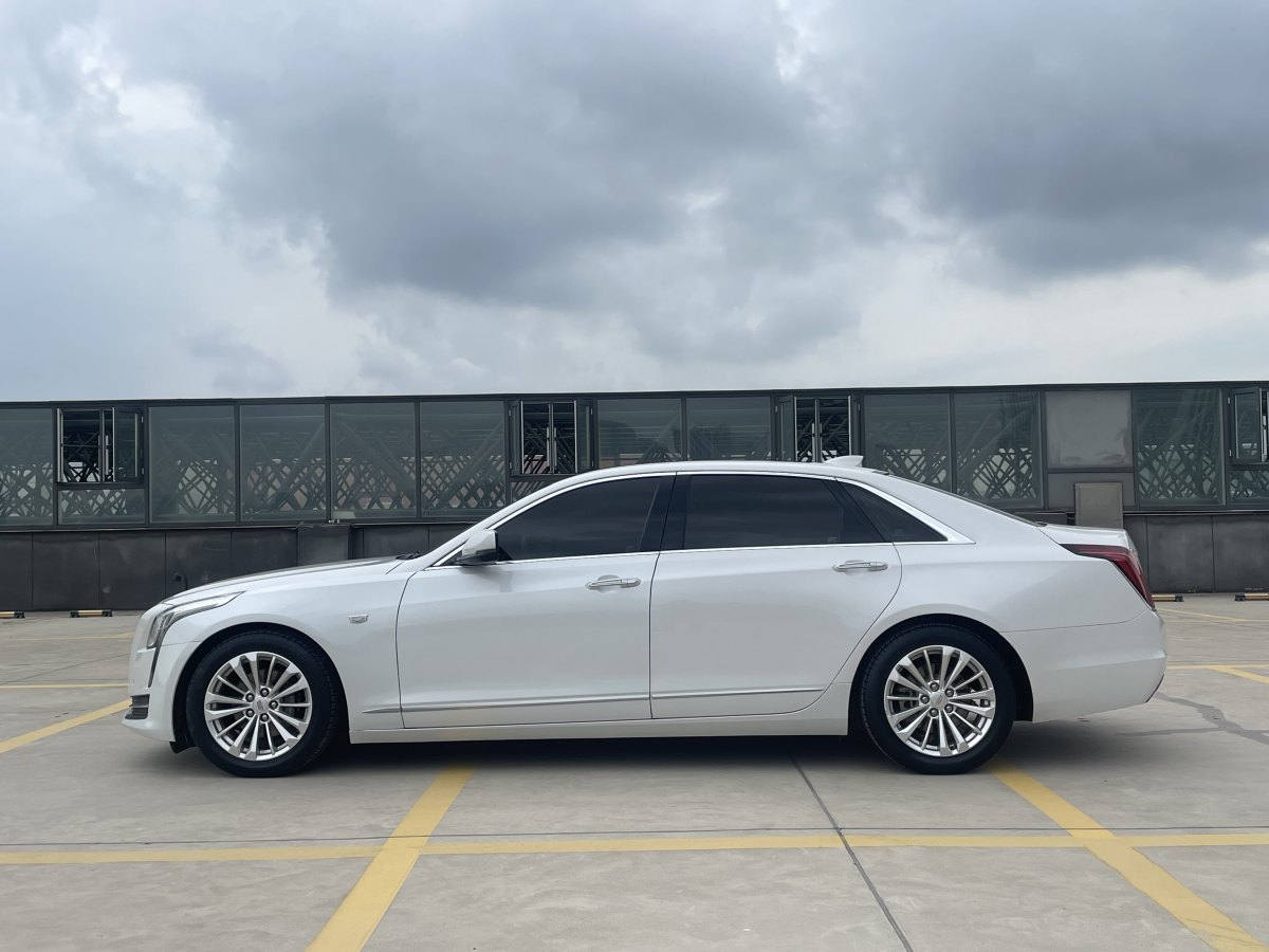 凱迪拉克 CT6  2017款 28T 豪華型圖片