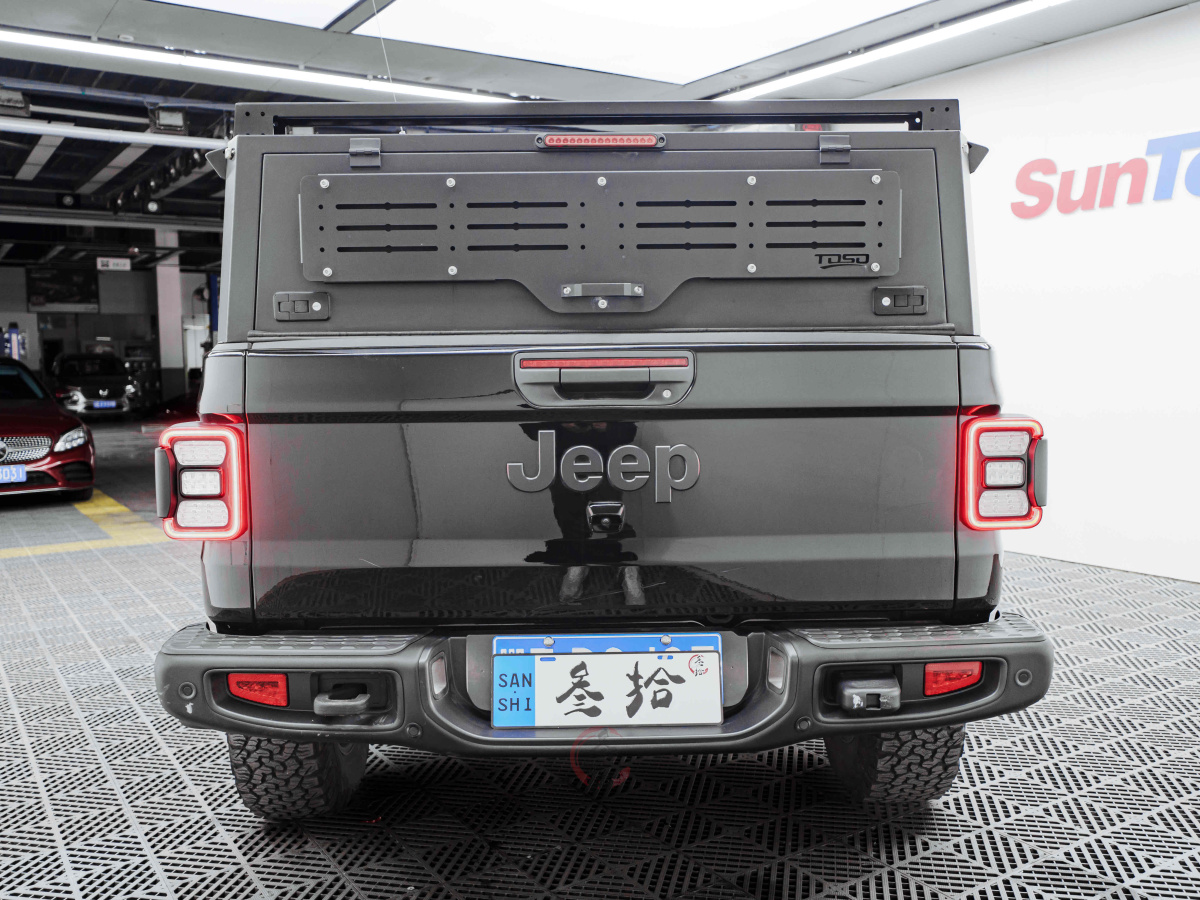 2023年3月Jeep 角斗士  2022款 3.6L 先行版