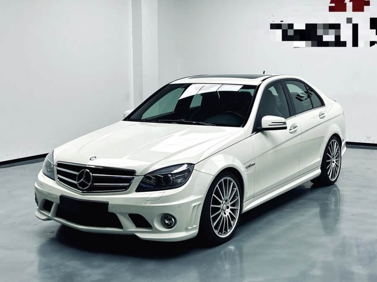 奔馳 奔馳C級(jí)AMG  2010款 AMG C 63 動(dòng)感型增強(qiáng)版圖片
