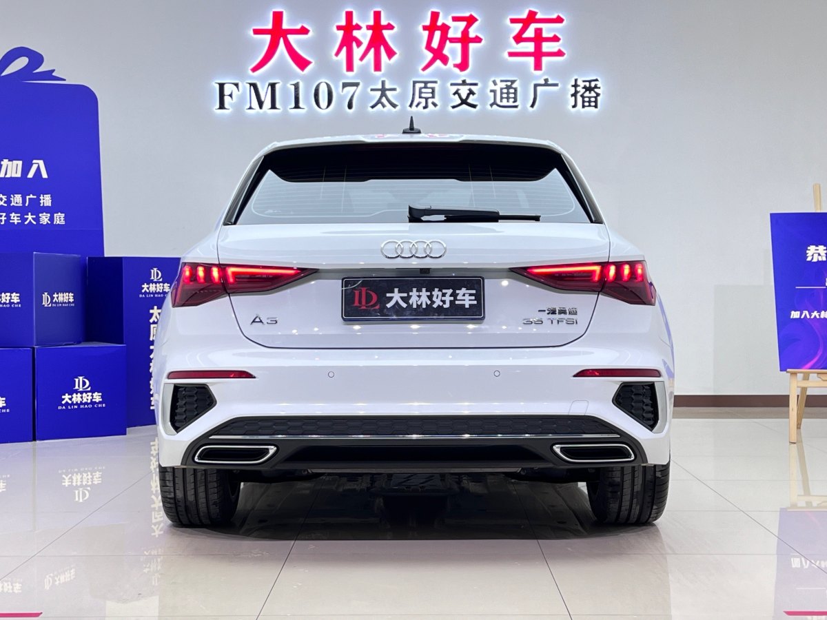 奧迪 奧迪A3  2023款 Sportback 35 TFSI 進(jìn)取運(yùn)動(dòng)型圖片