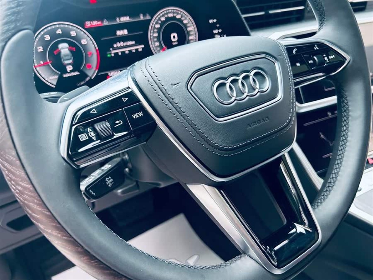 奧迪 奧迪A6L  2023款 改款 45 TFSI quattro 臻選動感型圖片