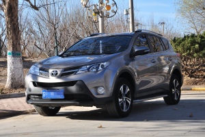 RAV4 豐田 榮放 2.0L CVT兩驅(qū)風(fēng)尚版