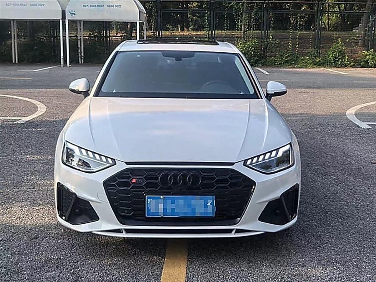 奧迪 奧迪A4L  2020款 40 TFSI 時(shí)尚動(dòng)感型圖片