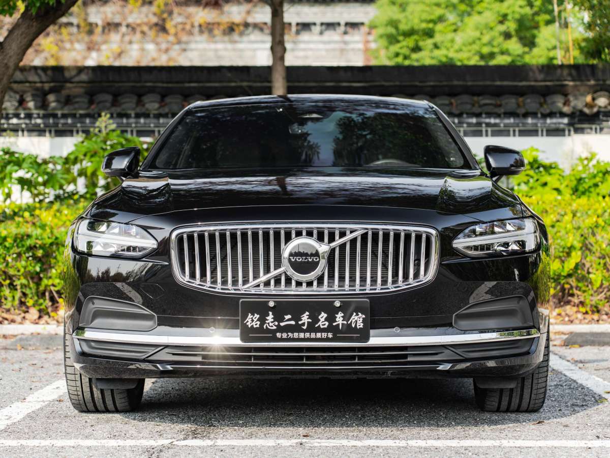 2024年1月沃爾沃 S90  2024款 B5 智遠(yuǎn)豪華版