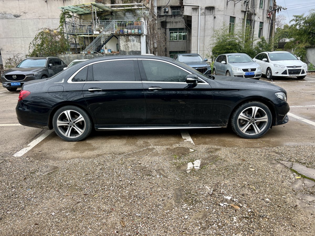 奔馳 奔馳E級  2016款 E 200 L 運(yùn)動型圖片