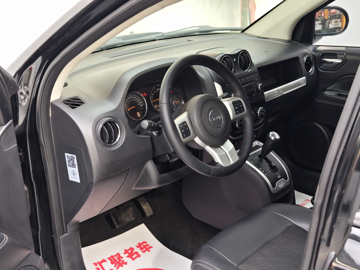 Jeep 指南者  2014款 改款 2.4L 四驅舒適版圖片