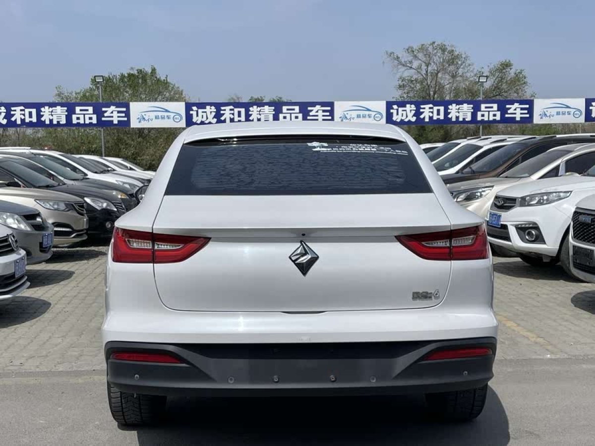 寶駿 RC-6  2019款 1.5T CVT 24小時(shí)在線(xiàn)豪華型圖片