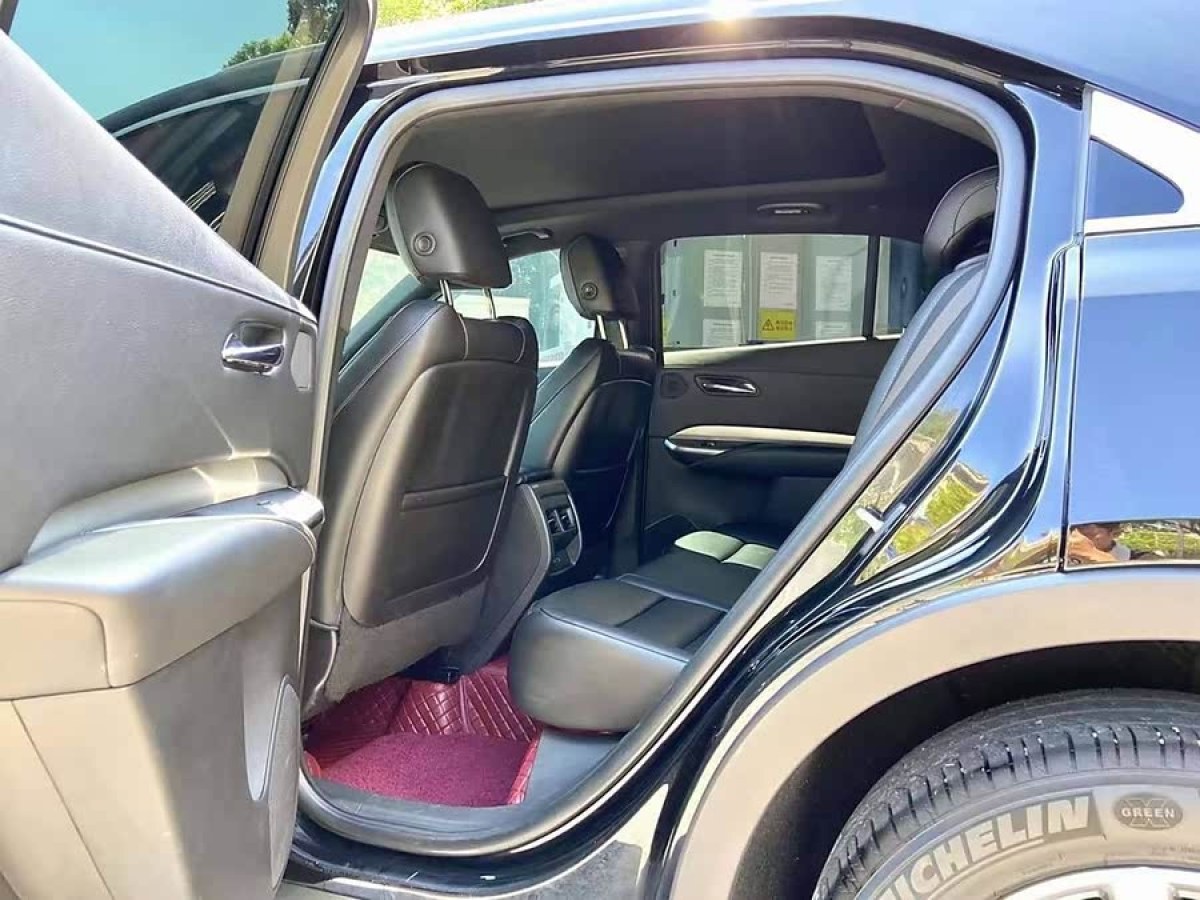 凱迪拉克 XT4  2020款 改款 28T 兩驅(qū)領(lǐng)先運(yùn)動(dòng)型圖片