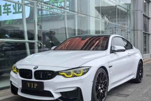 寶馬M4 寶馬 M4敞篷轎跑車競(jìng)速版