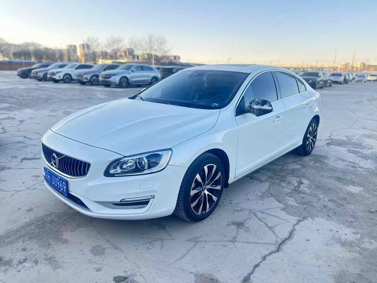 沃爾沃 S60  2014款 2.0T T5 個性運動版(改款)圖片