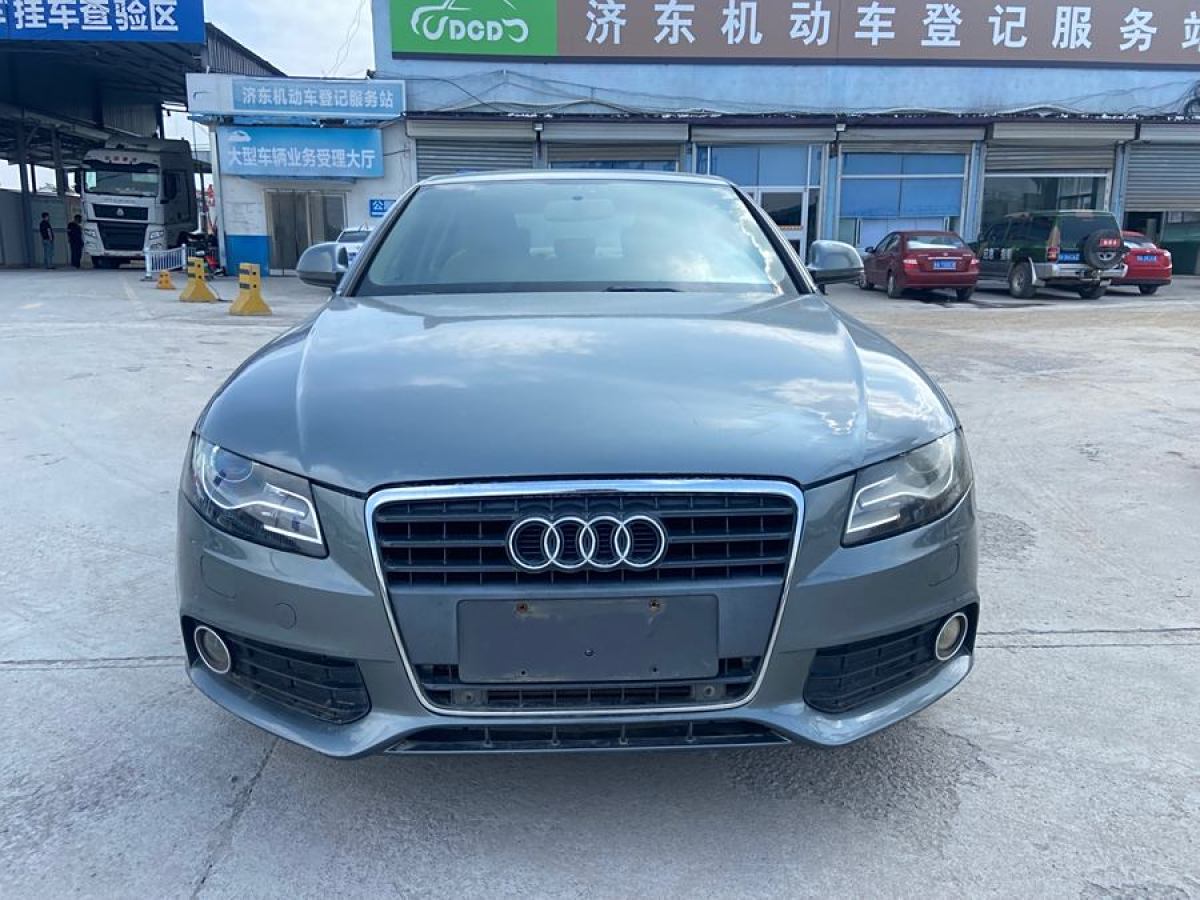 2012年8月奧迪 奧迪A4L  2012款 2.0 TFSI 自動標(biāo)準(zhǔn)型