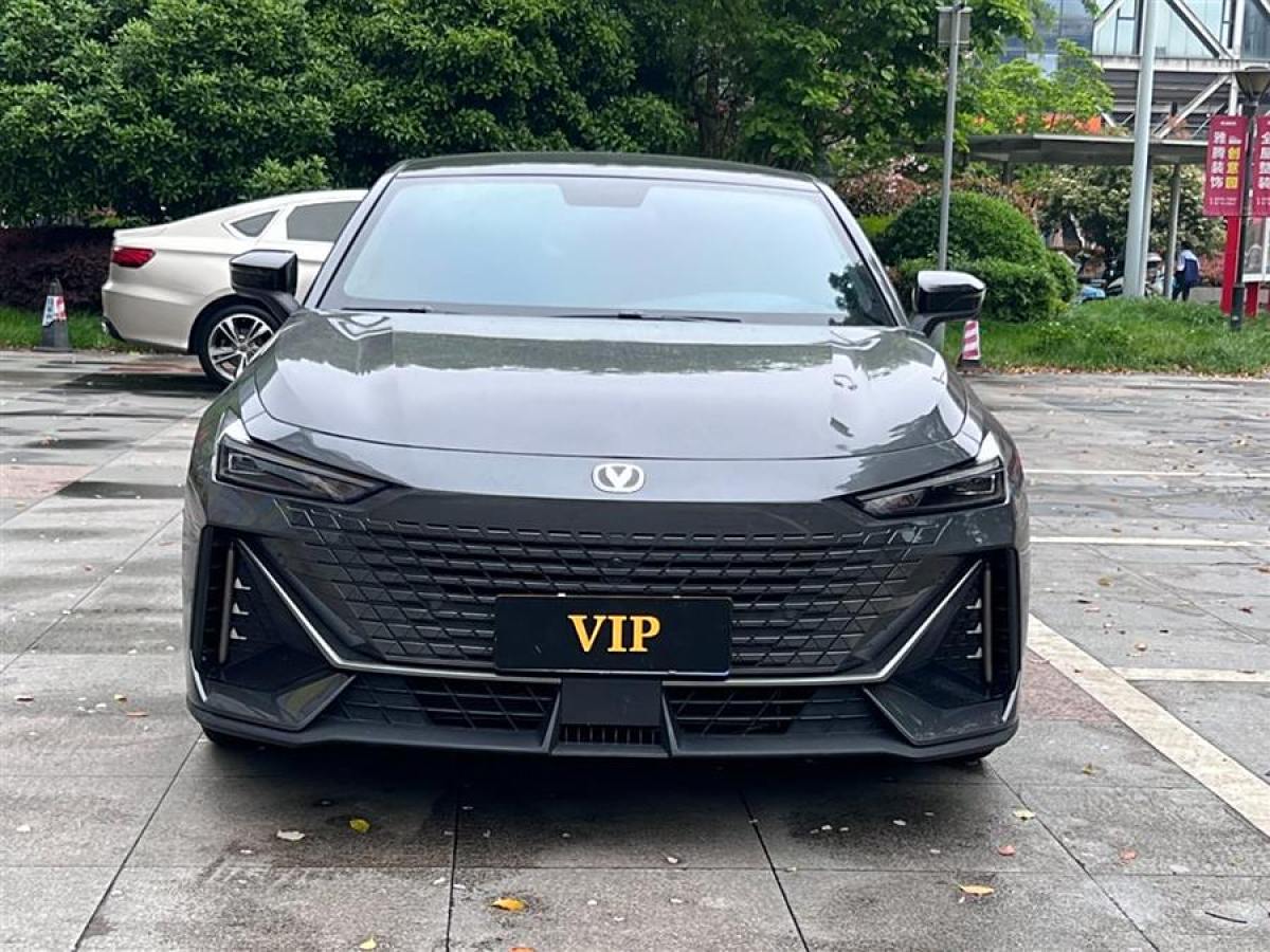 2022年8月長(zhǎng)安 長(zhǎng)安UNI-V  2022款 1.5T 卓越型