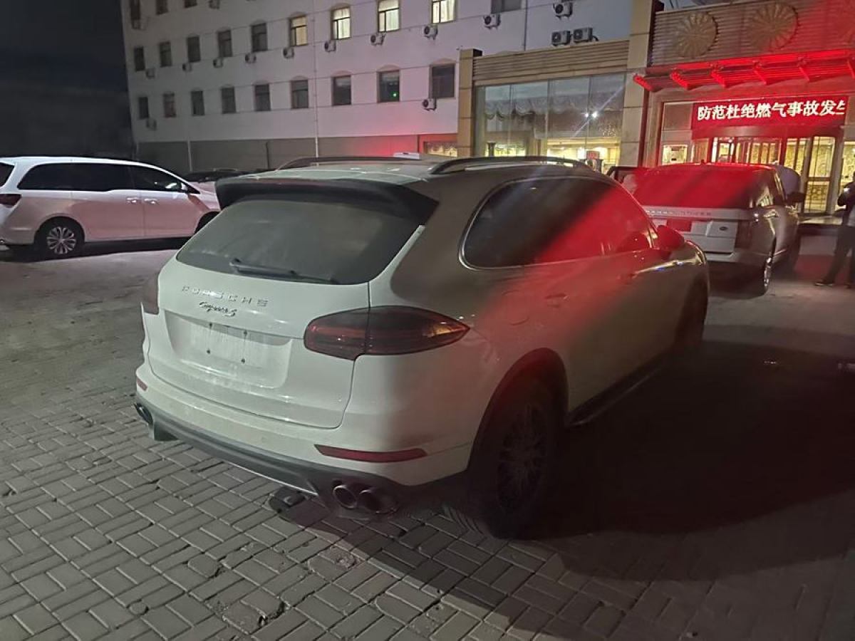 保時(shí)捷 Cayenne新能源  2016款 Cayenne S E-Hybrid 3.0T圖片