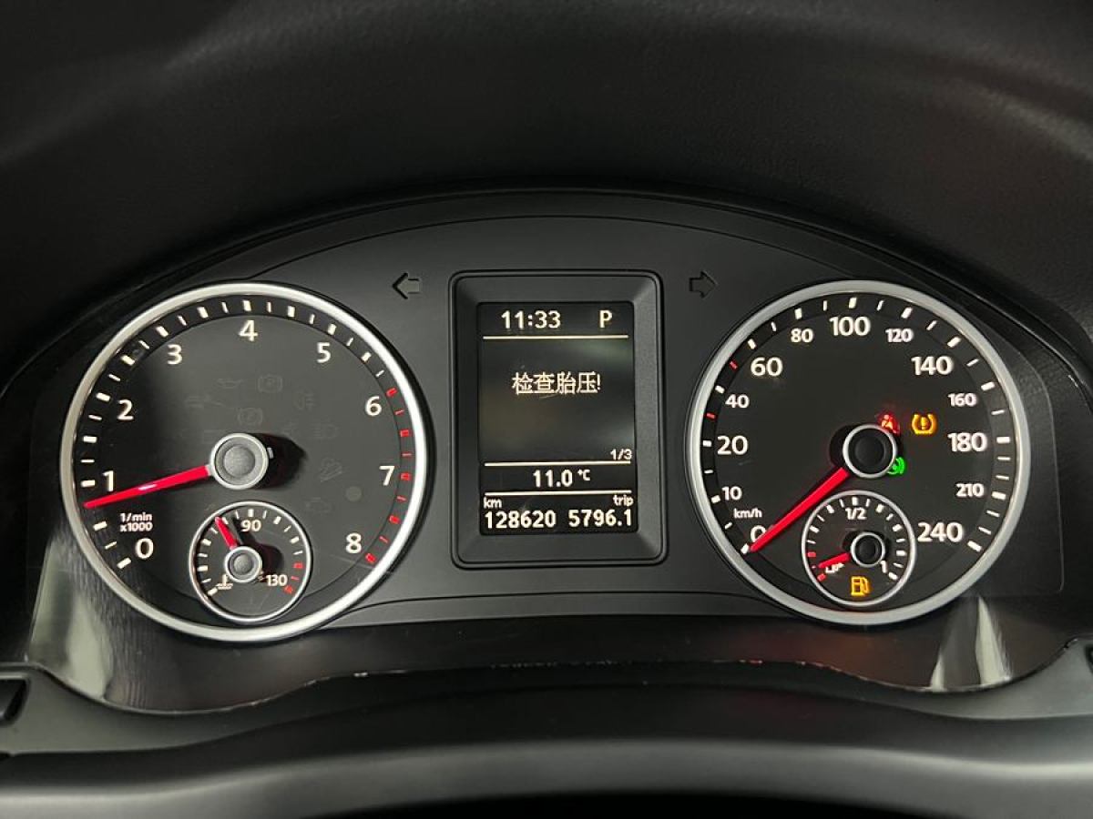 2014年1月大眾 途觀  2013款 1.8TSI 自動(dòng)兩驅(qū)舒適版