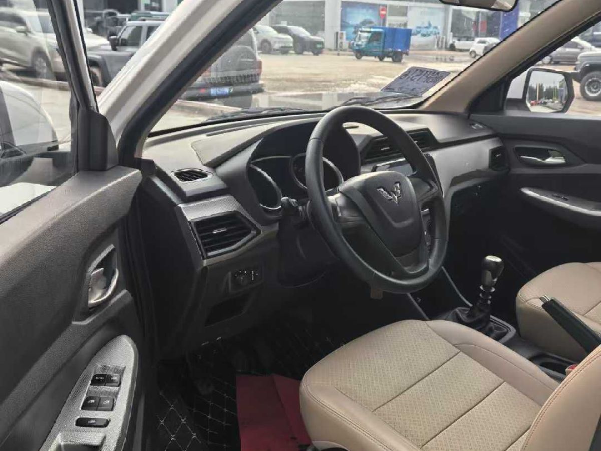 五菱 五菱宏光  2019款  1.5L S基本型封窗車國VI LAR圖片