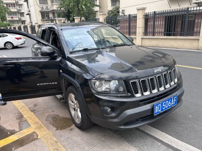 2013年10月 Jeep 指南者(進口) 2.4L 四驅(qū)運動版圖片