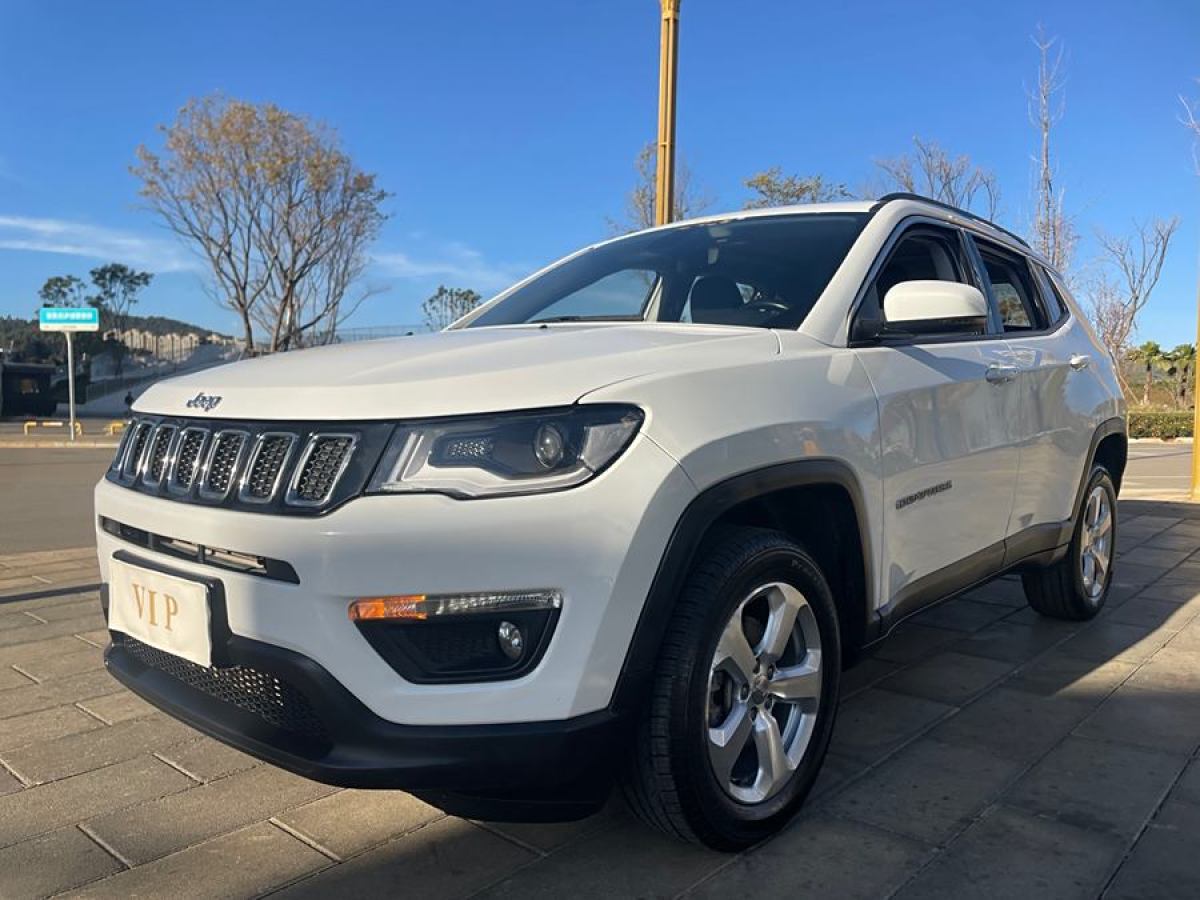 Jeep 指南者  2019款 200T 自動家享四驅(qū)-互聯(lián)大屏版圖片