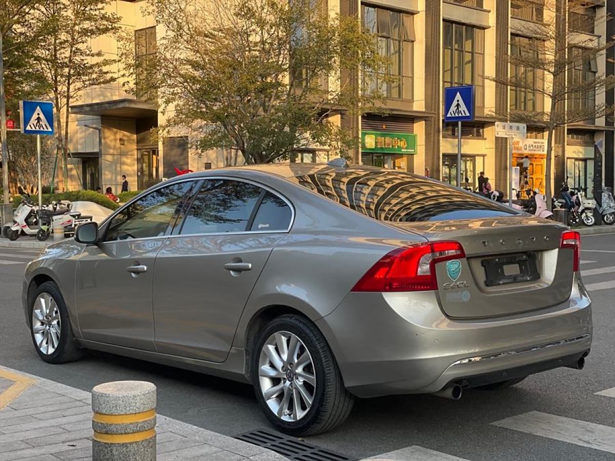 沃爾沃 S60  2015款 L 2.0T 智遠(yuǎn)版圖片