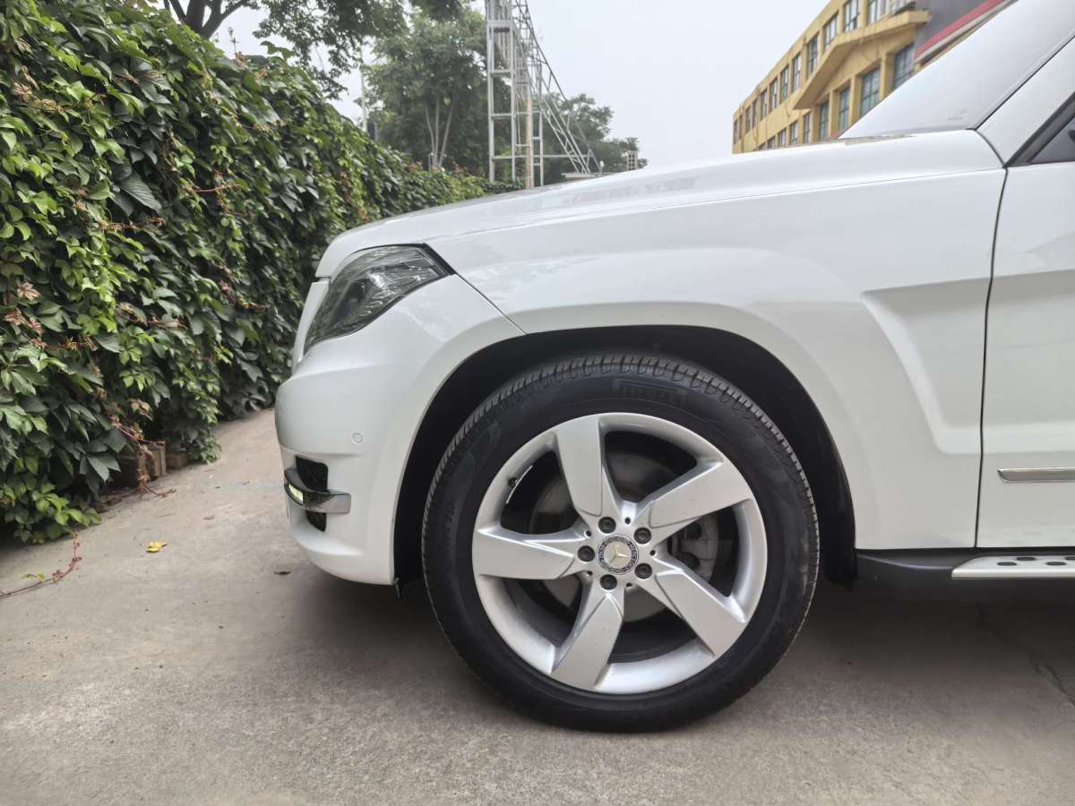 奔驰 奔驰GLK级  2013款 GLK 300 4MATIC 动感天窗型图片