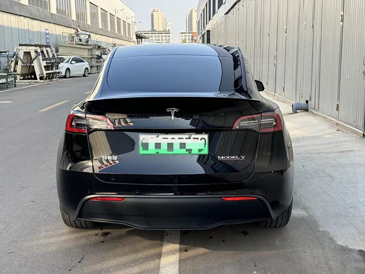 特斯拉 Model 3  2021款 改款 標(biāo)準(zhǔn)續(xù)航后驅(qū)升級(jí)版圖片