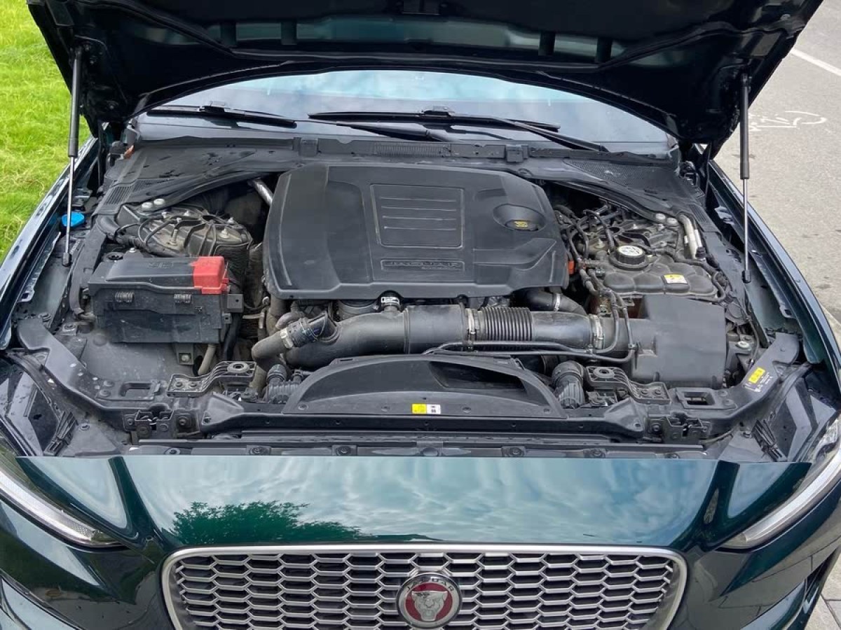 捷豹 XEL  2022款 2.0T 200PS R-DYNAMIC 青春運(yùn)動版圖片