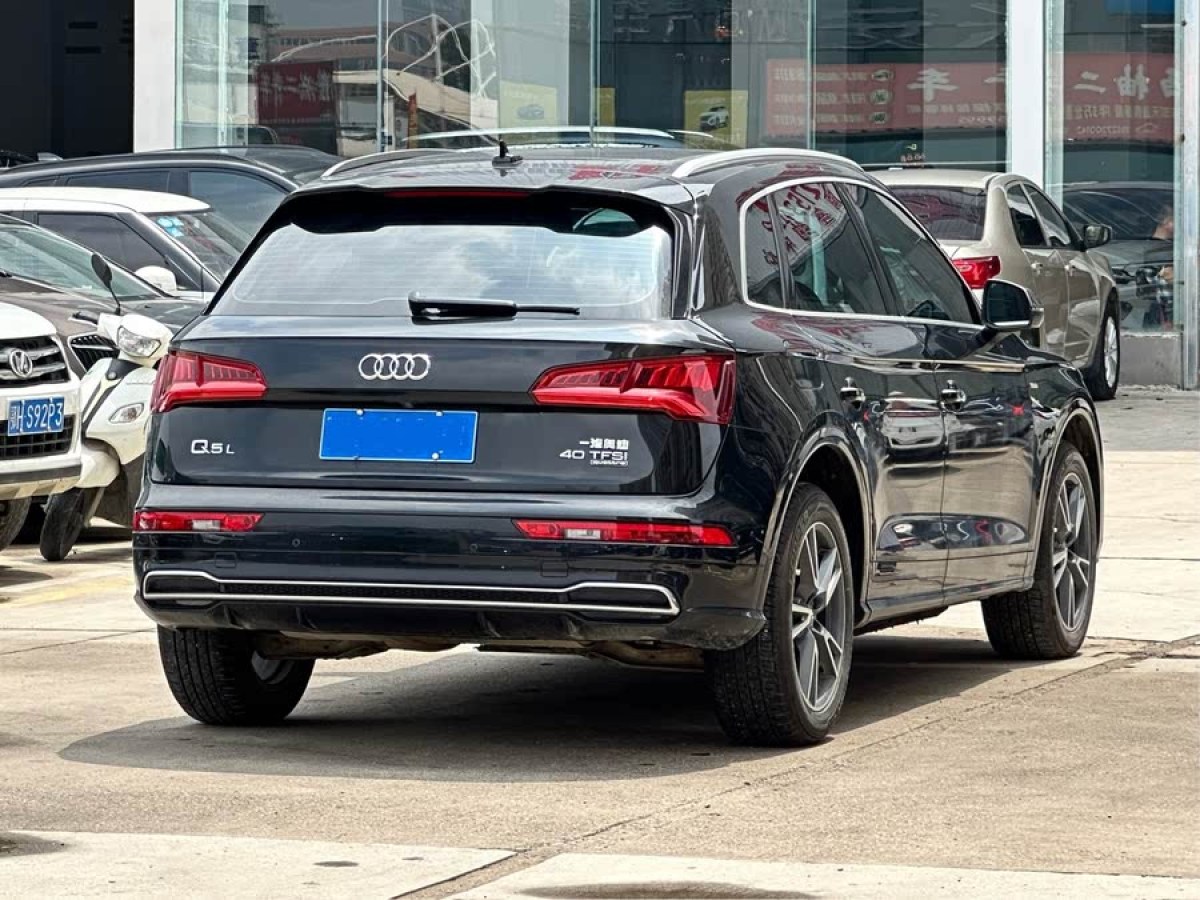 奧迪 奧迪Q5L  2020款 改款 40 TFSI 榮享時尚型圖片