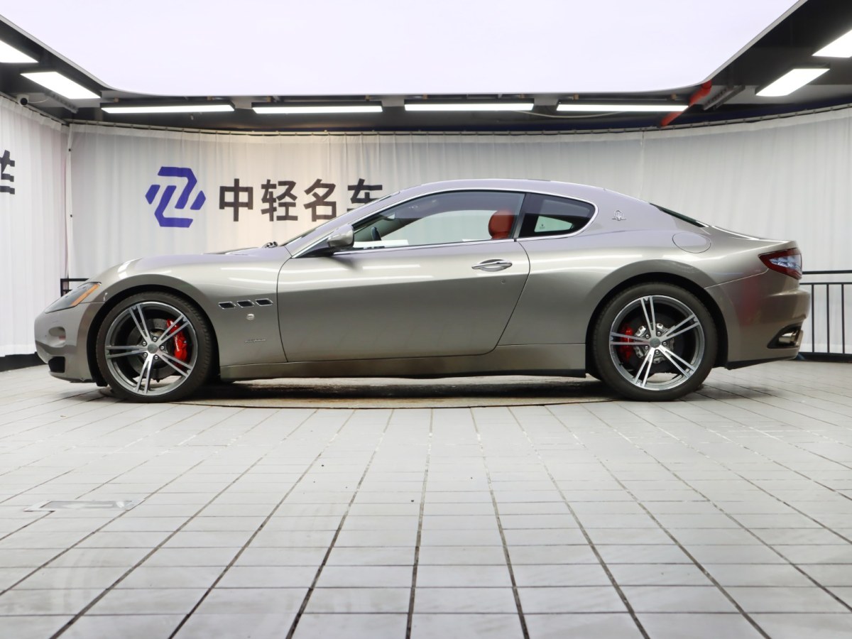 瑪莎拉蒂 GranTurismo  2007款 4.2L 標(biāo)準(zhǔn)版圖片