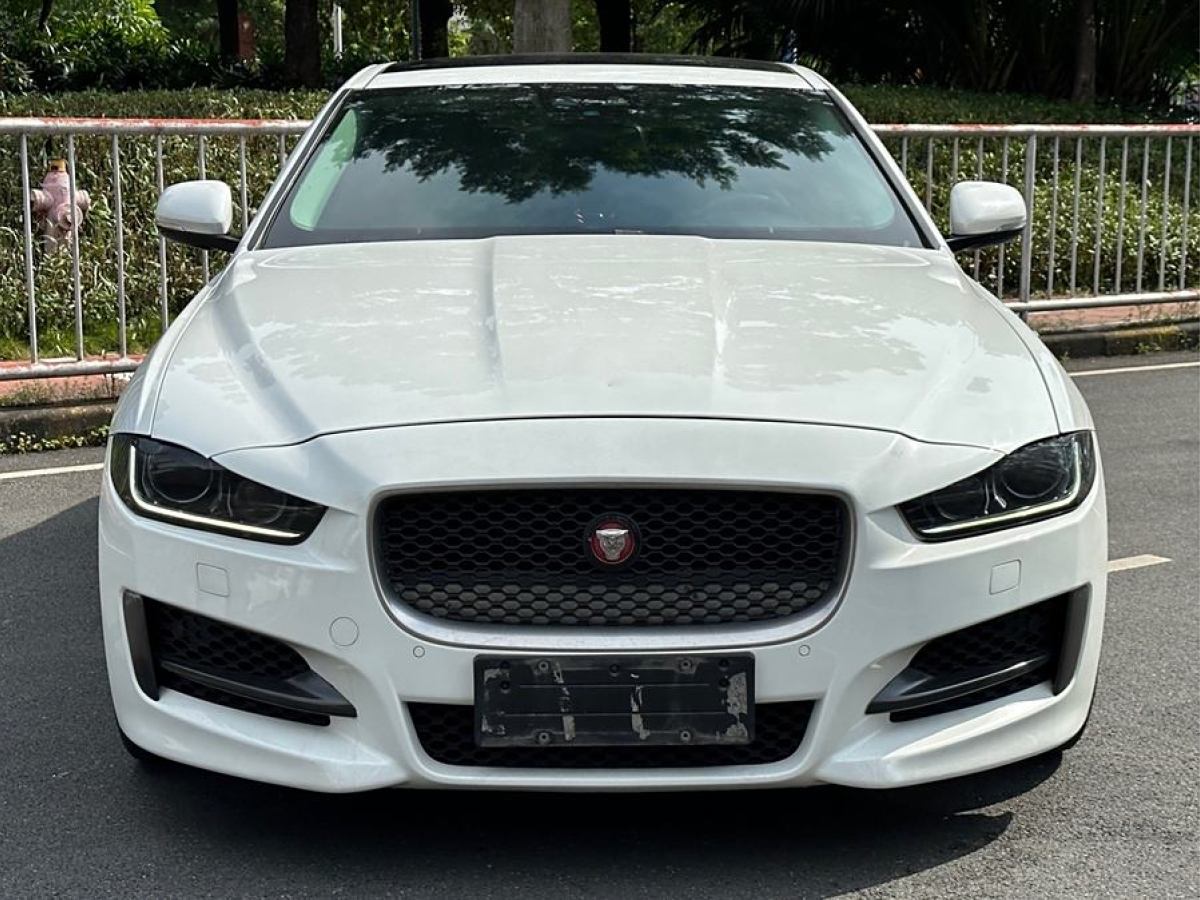 捷豹 XE  2018款 2.0T 200PS 兩驅(qū)R-Sport運動版圖片