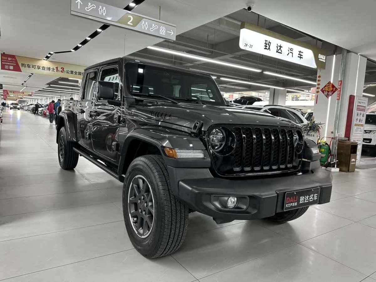 2023年3月Jeep 角斗士  2023款 3.6L Overland