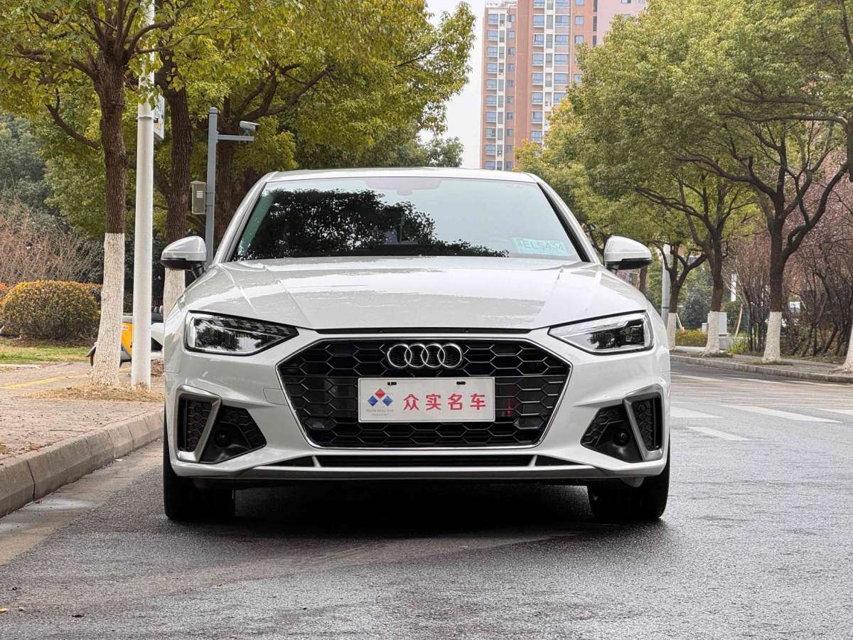 奧迪 奧迪A4L  2020款 40 TFSI 豪華動(dòng)感型圖片