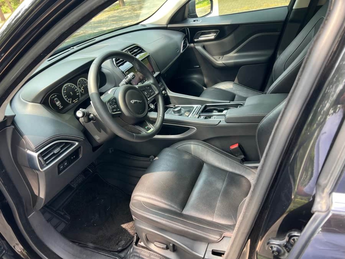 捷豹 F-PACE  2018款 改款 2.0T 四驅(qū)R-Sport運動版圖片