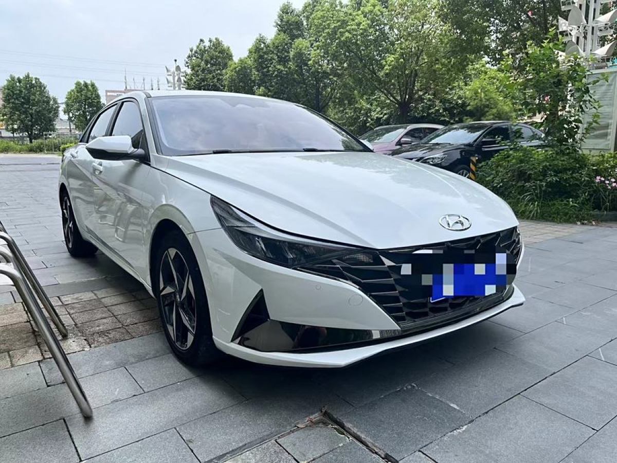 現(xiàn)代 伊蘭特  2021款 1.5L LUX尊貴版圖片