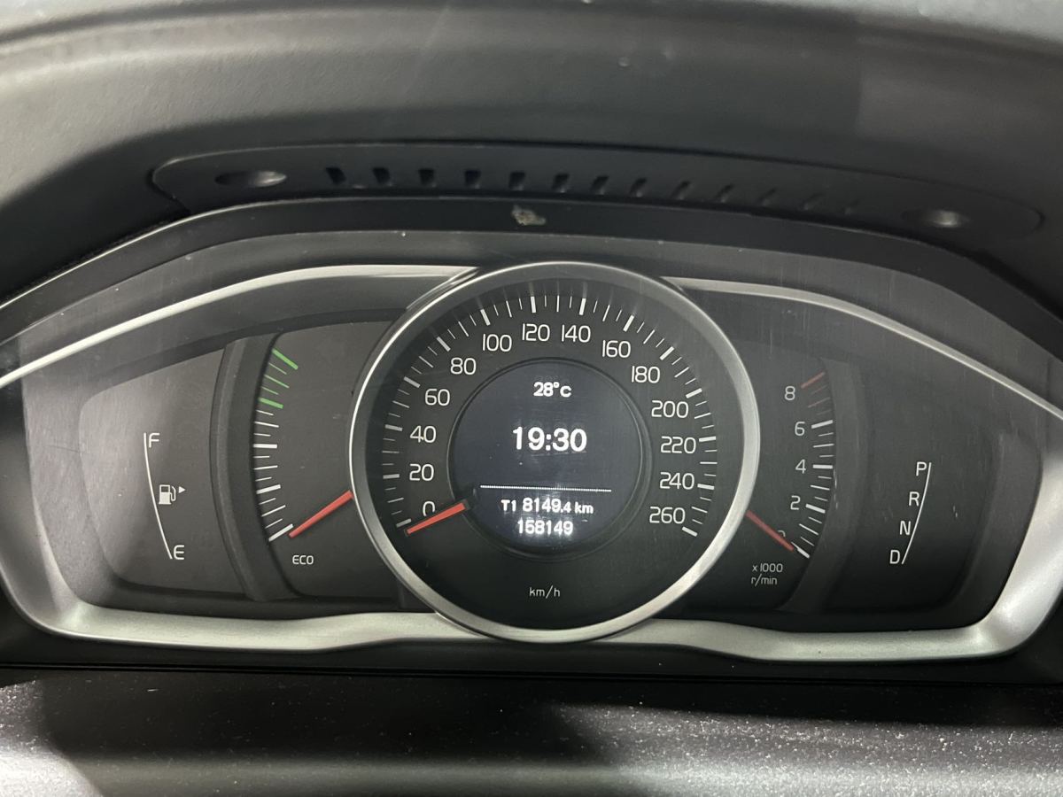 沃爾沃 XC60  2016款 T5 智進(jìn)版圖片