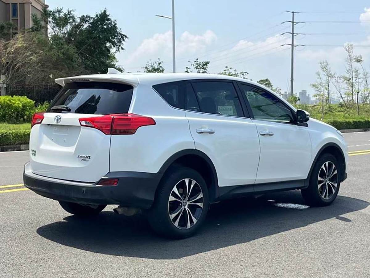 2016年5月豐田 RAV4榮放  2015款 2.5L 自動四驅(qū)精英版