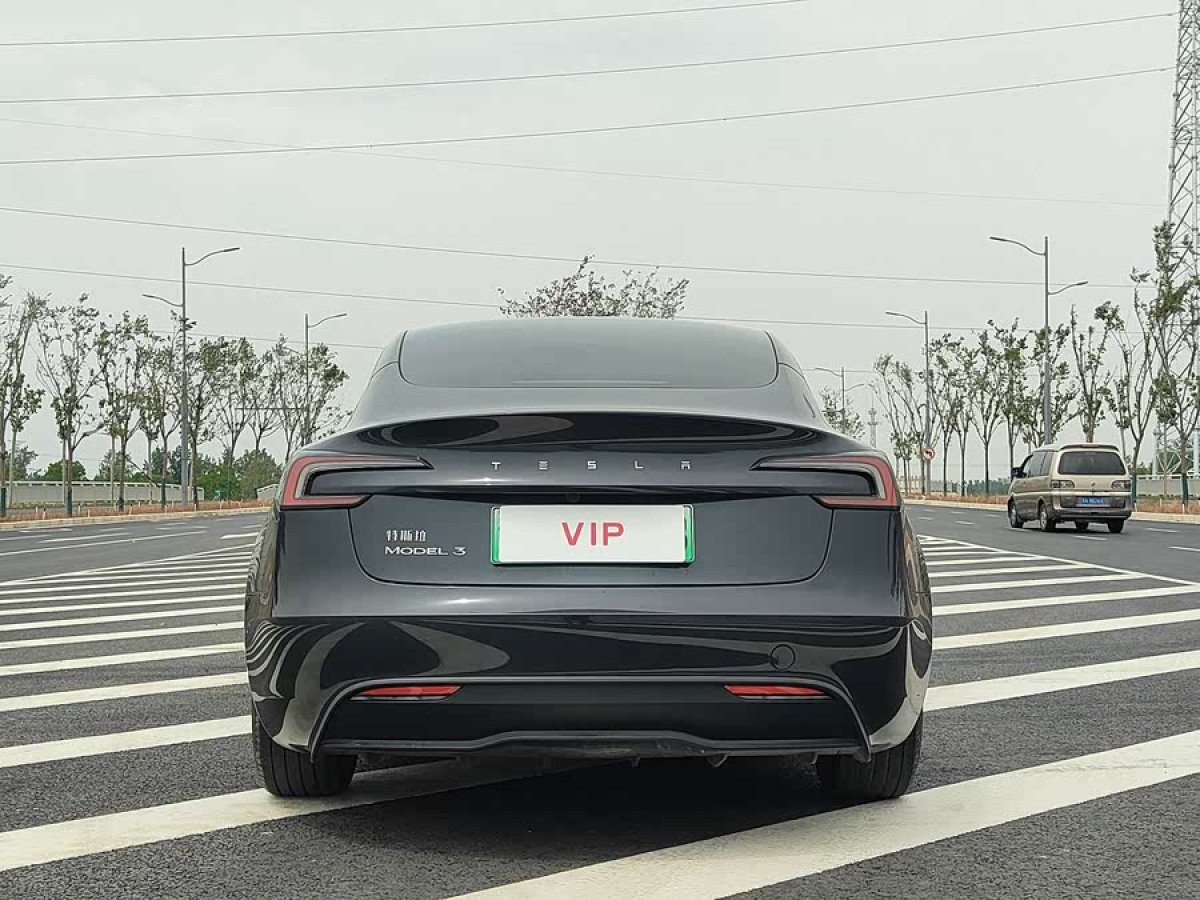 特斯拉 Model 3  2023款 煥新版 后輪驅(qū)動(dòng)圖片