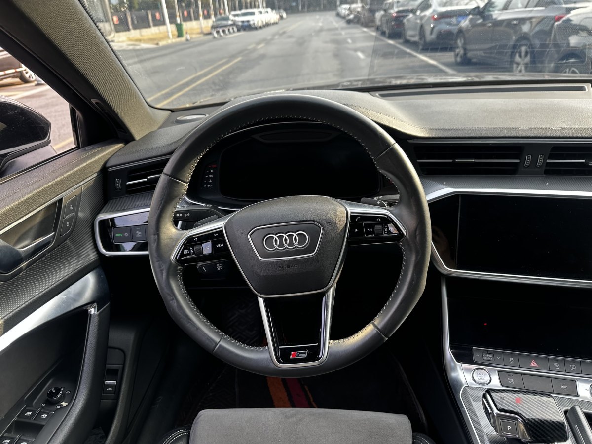 奧迪 奧迪A6L  2019款 45 TFSI quattro 臻選動感型圖片