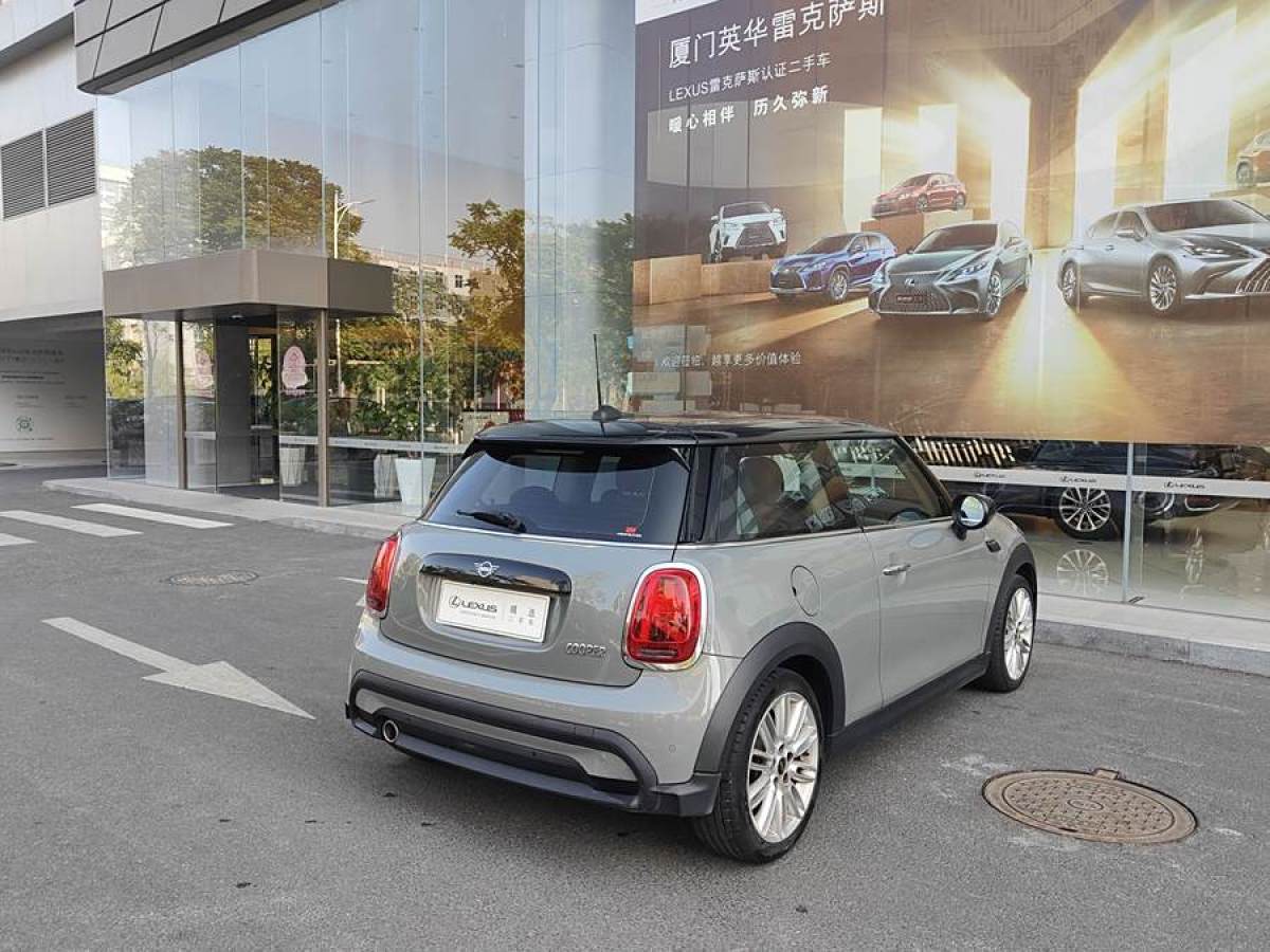 MINI MINI  2022款 改款 1.5T COOPER 經(jīng)典派圖片