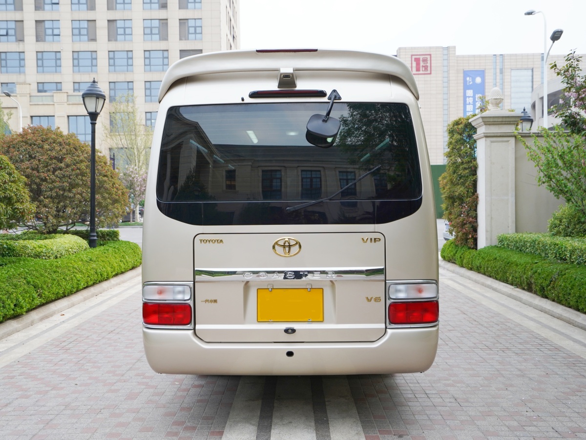 豐田 柯斯達(dá)  2015款 4.0L豪華車GRB53L-ZCMEK 20座圖片