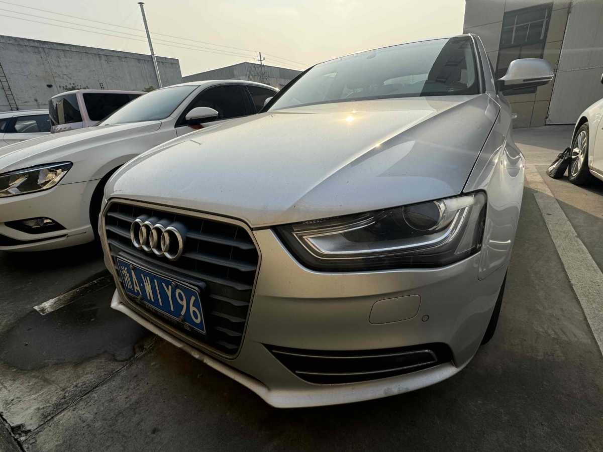 奧迪 奧迪A4L  2013款 35 TFSI 自動標準型圖片