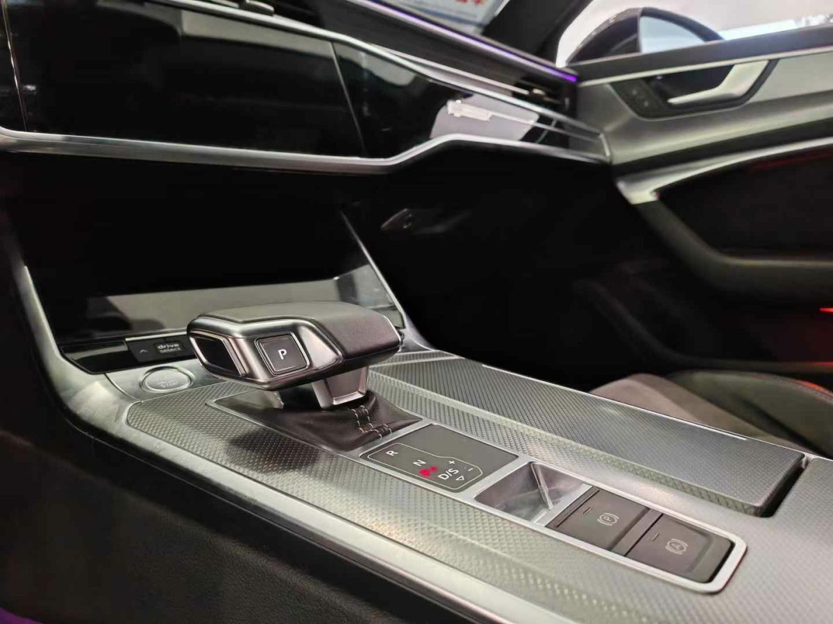 奧迪 奧迪A6L  2020款 40 TFSI 豪華動感型圖片
