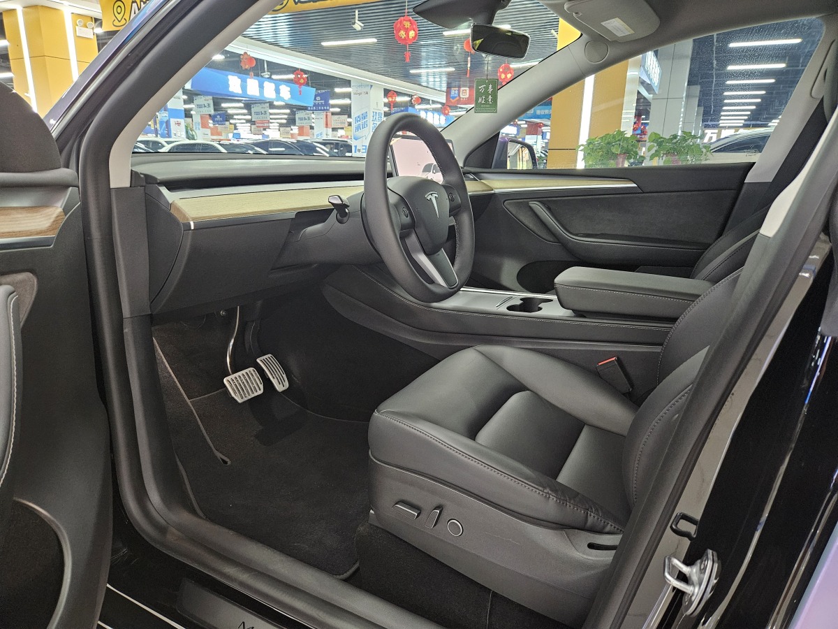 特斯拉 Model 3  2020款 改款 長(zhǎng)續(xù)航后輪驅(qū)動(dòng)版圖片