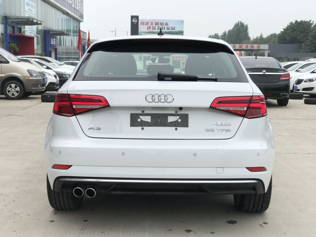 2019年1月奧迪 奧迪a3 2018款 30週年年型 sportback 35 tfsi 進取型