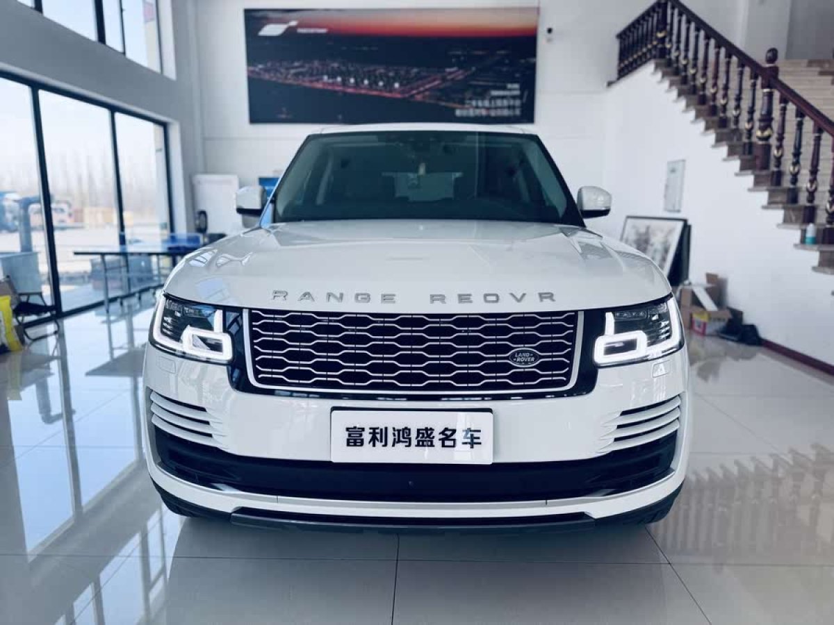 路虎 攬勝  2019款 3.0 V6 SC 傳世加長(zhǎng)版圖片