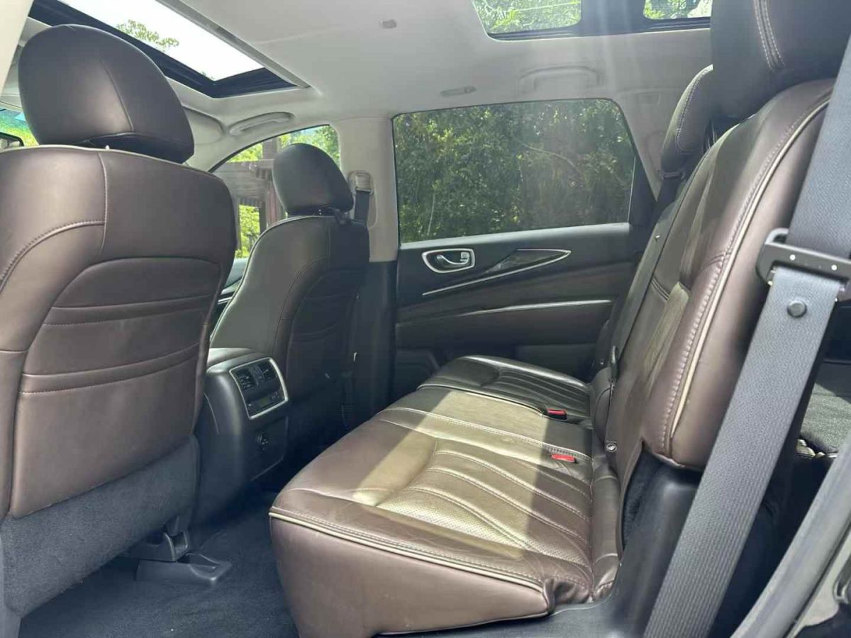 英菲尼迪 QX60  2018款 2.5T Hybrid 兩驅(qū)冠軍家庭版圖片