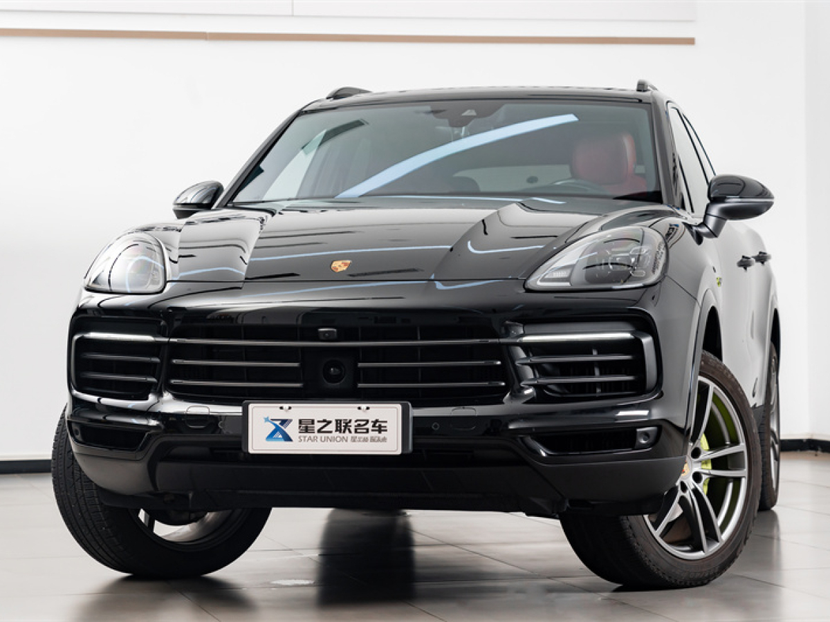 2023年5月保時(shí)捷 Cayenne新能源  2023款 Cayenne E-Hybrid 2.0T 鉑金版