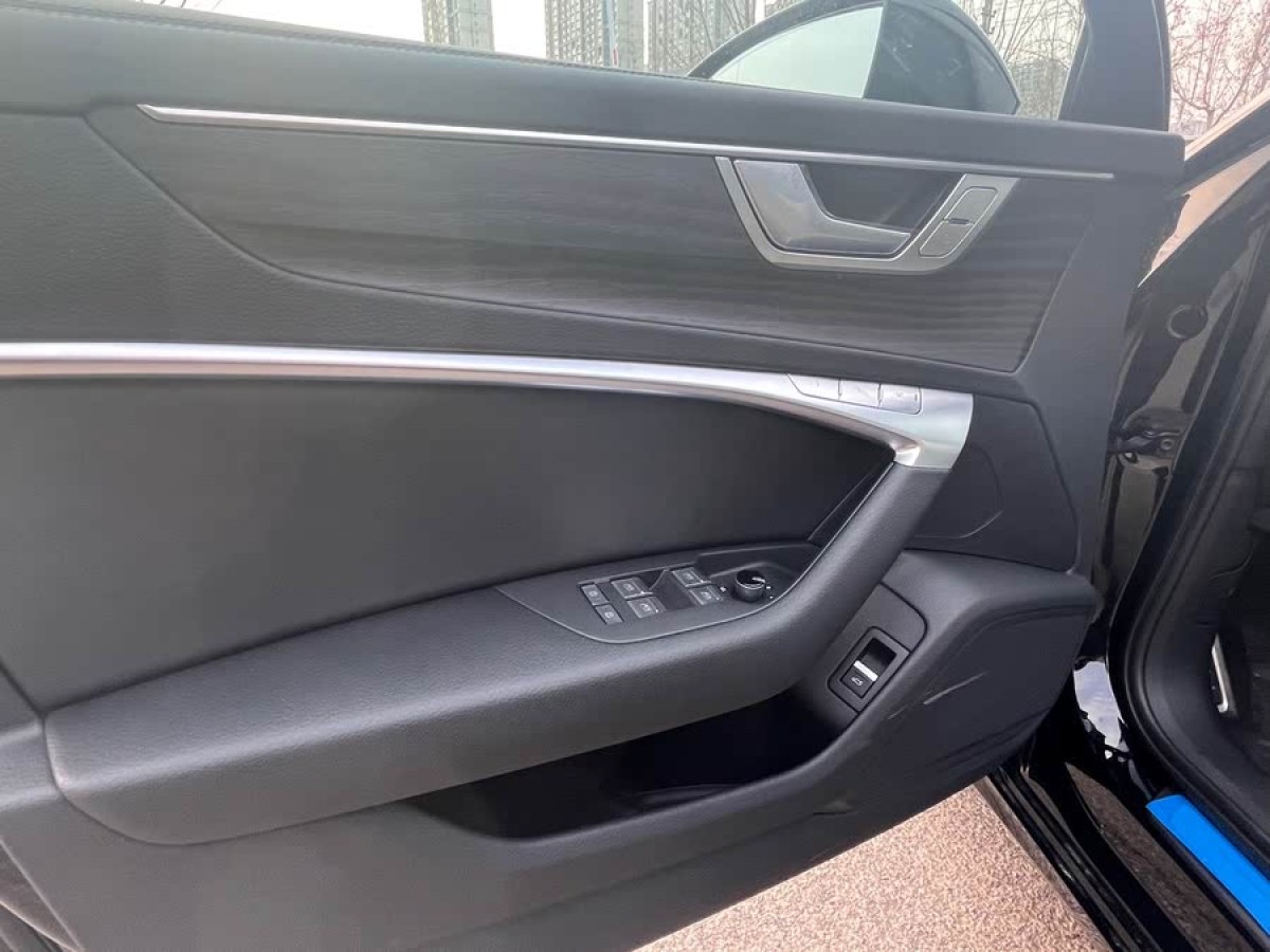 奧迪 奧迪A6L  2025款 45 TFSI quattro 臻選動感型圖片