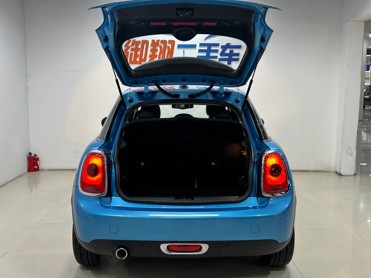 MINI MINI  2016款 1.2T ONE 先鋒派 五門版圖片